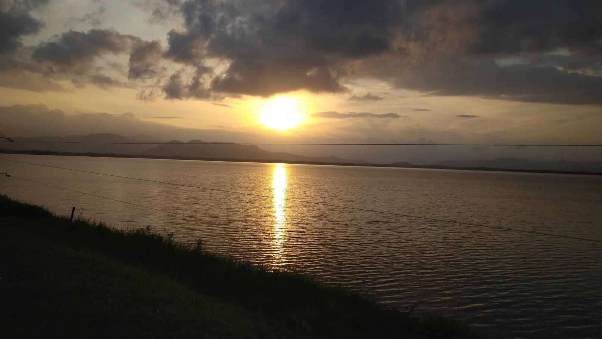 Udawalawa Safari Resort Udawalawe Kültér fotó