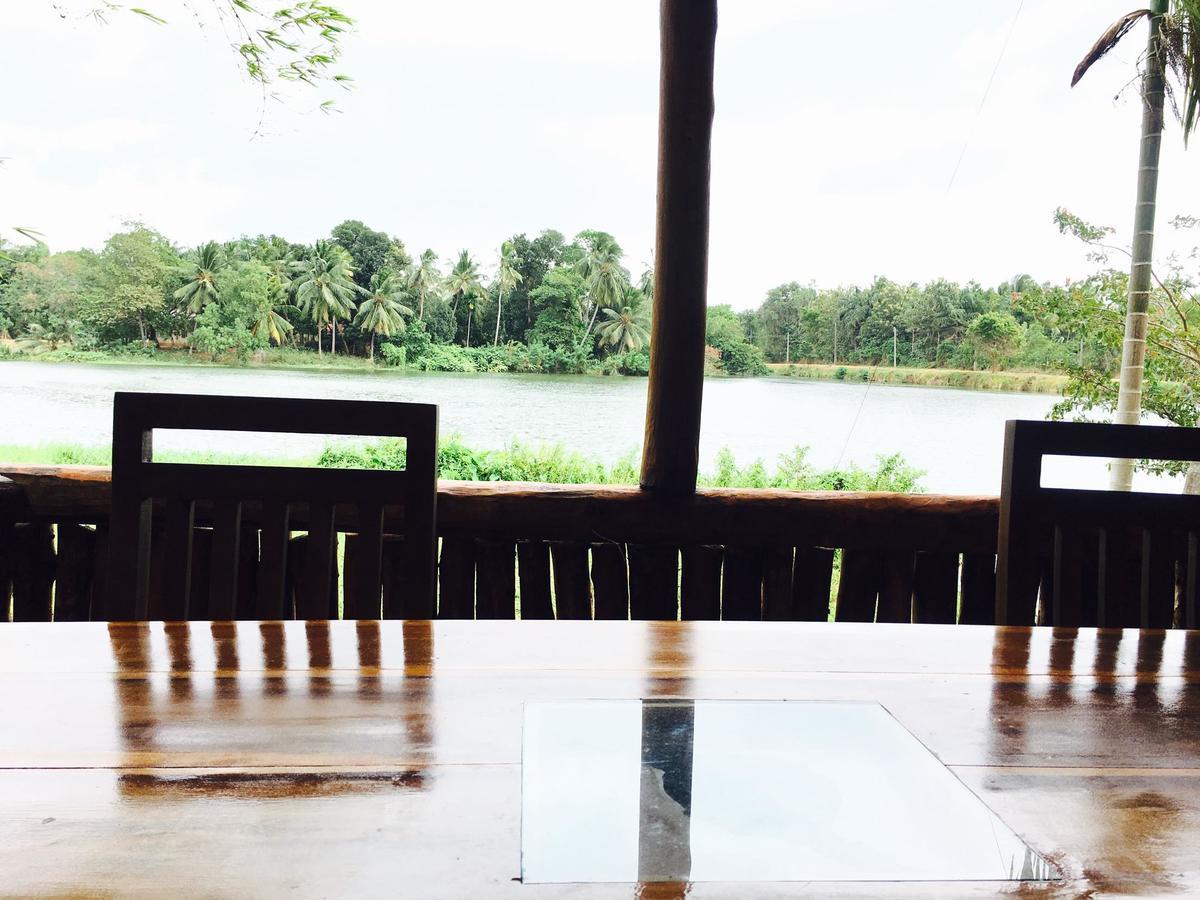 Udawalawa Safari Resort Udawalawe Kültér fotó